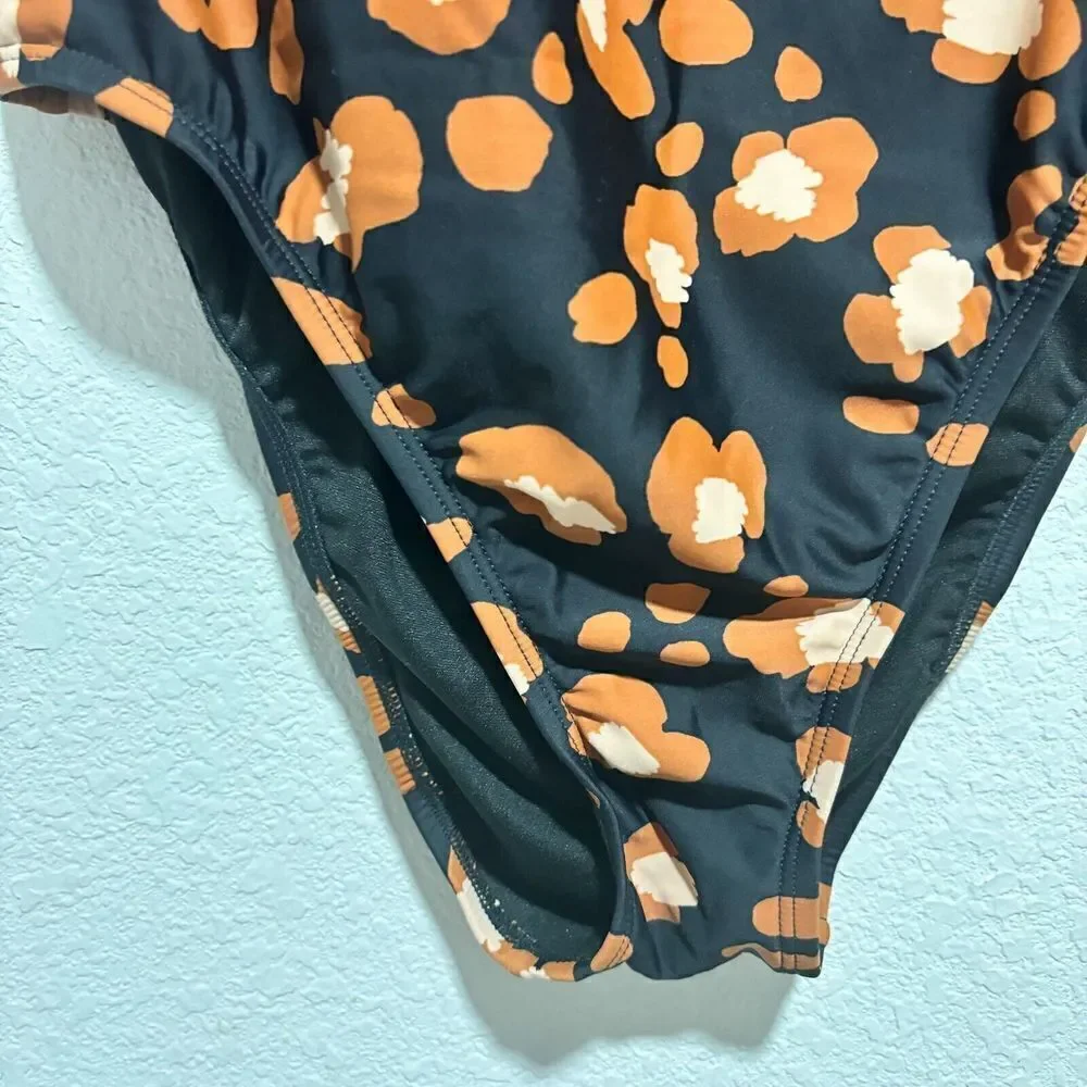 Shade & Shore One Piece Animal Print Built In‎ Bra Lined Cheeky Swimsuit Large